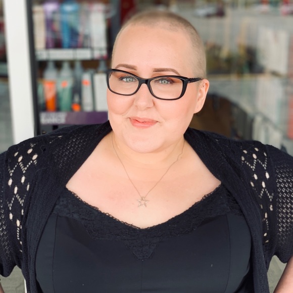 Meet your Posher, Brittney - Picture 1 of 1